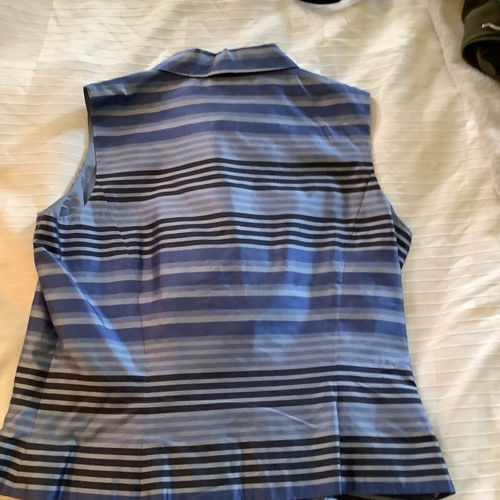 Silk sleeveless top.  NWOTS. Shades of blue stripe. - Picture 3 of 4